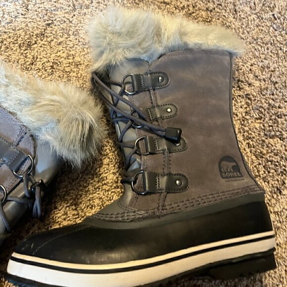 Sorel Joan of Arctic winter boots - Picture 3 of 9